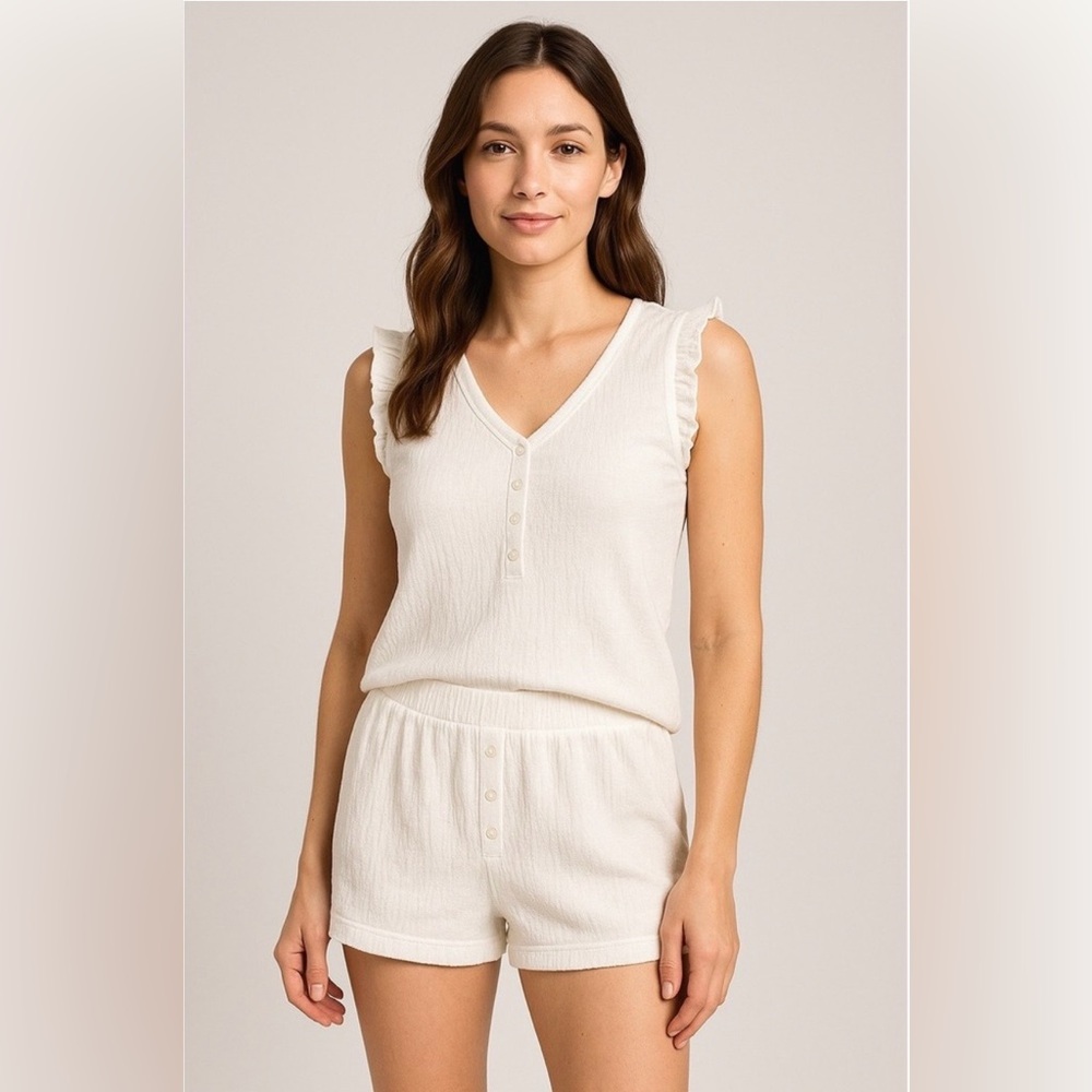 Revolve You Say NWT Women's Henley Ruffle Top Shortie PJ Set Size Small, White.